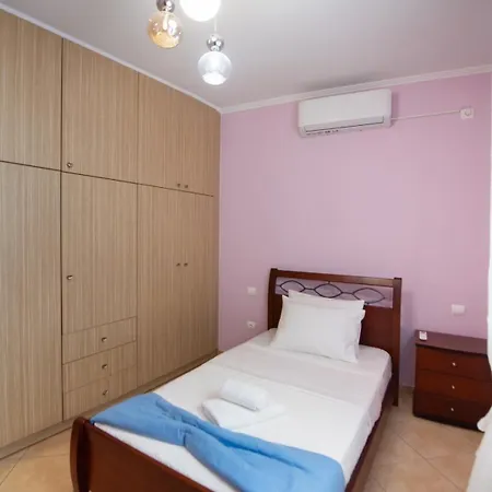 Сasa de vacaciones Elvira's House